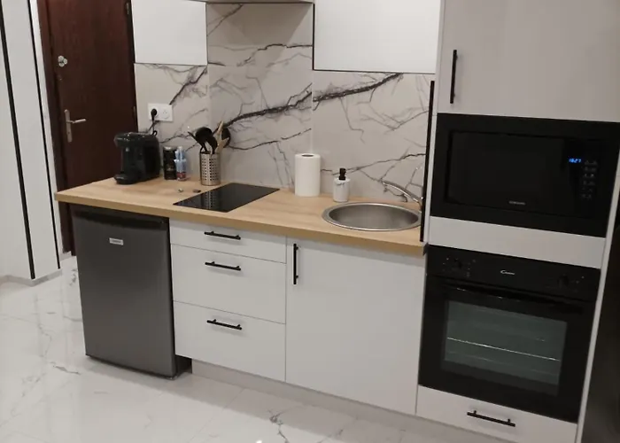 2 Pieces Juan Les Pins Апартаменты *